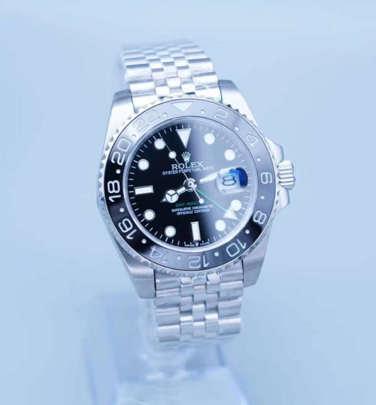 U1 GMT Black